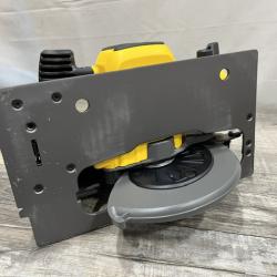 AS-IS DEWALT FLEXVOLT 60V MAX Cordless Brushless 7-1/4 in. Circular Saw with Brake (Tool Only)