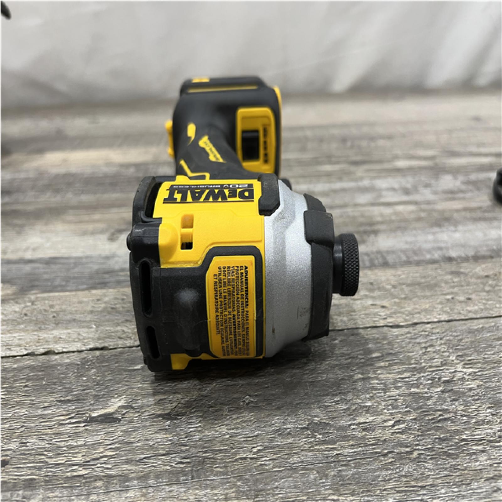 AS-IS DEWALT ATOMIC 20V MAX Lithium-Ion Cordless 1/4 in. Brushless Impact Driver Kit