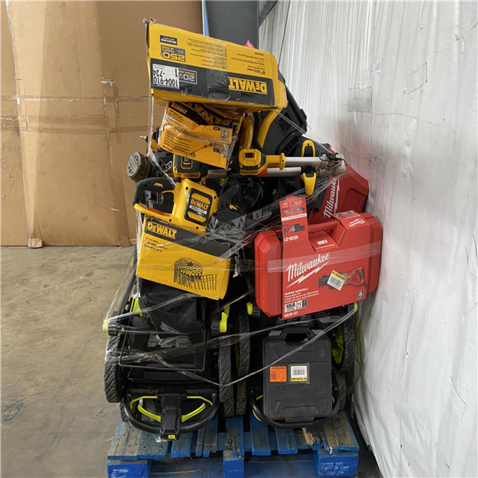 Houston Location AS IS - Tool Pallet