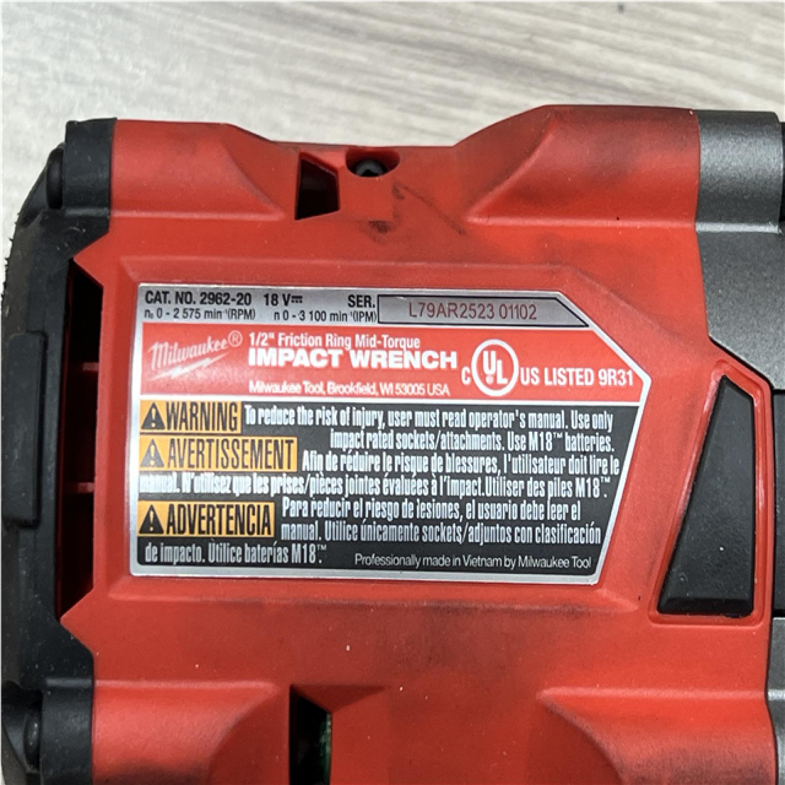 AS-IS Milwaukee FUEL 18V Cordless Mid Torque 1/2 in. Impact Wrench w/ 12 FUEL 3/8 in. Ratchet Combo Kit