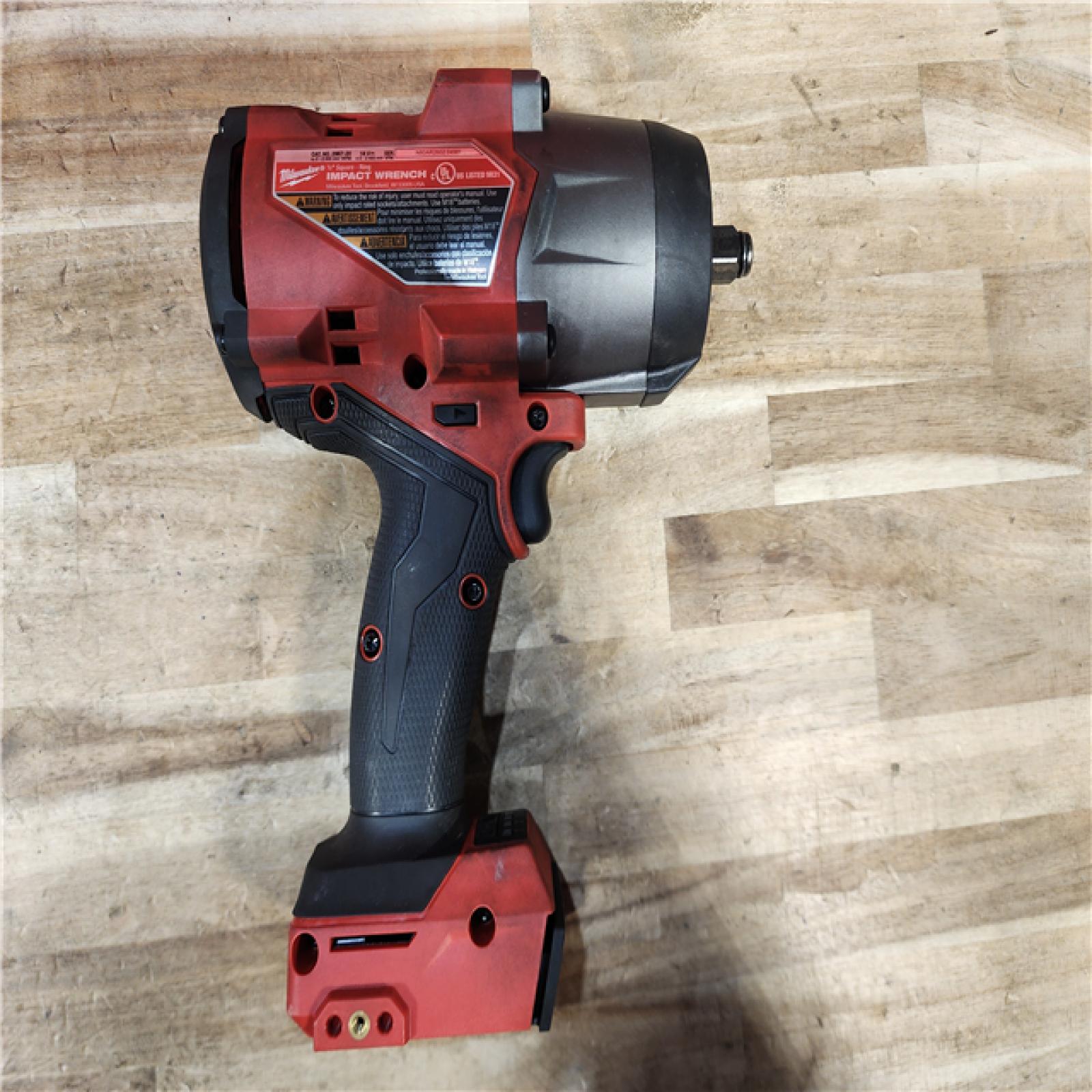 HOUSTON LOCATION - AS-IS Milwaukee FUEL 18V Lithium-Ion Brushless Cordless 1/2 in. Impact Wrench w/Friction Ring Kit