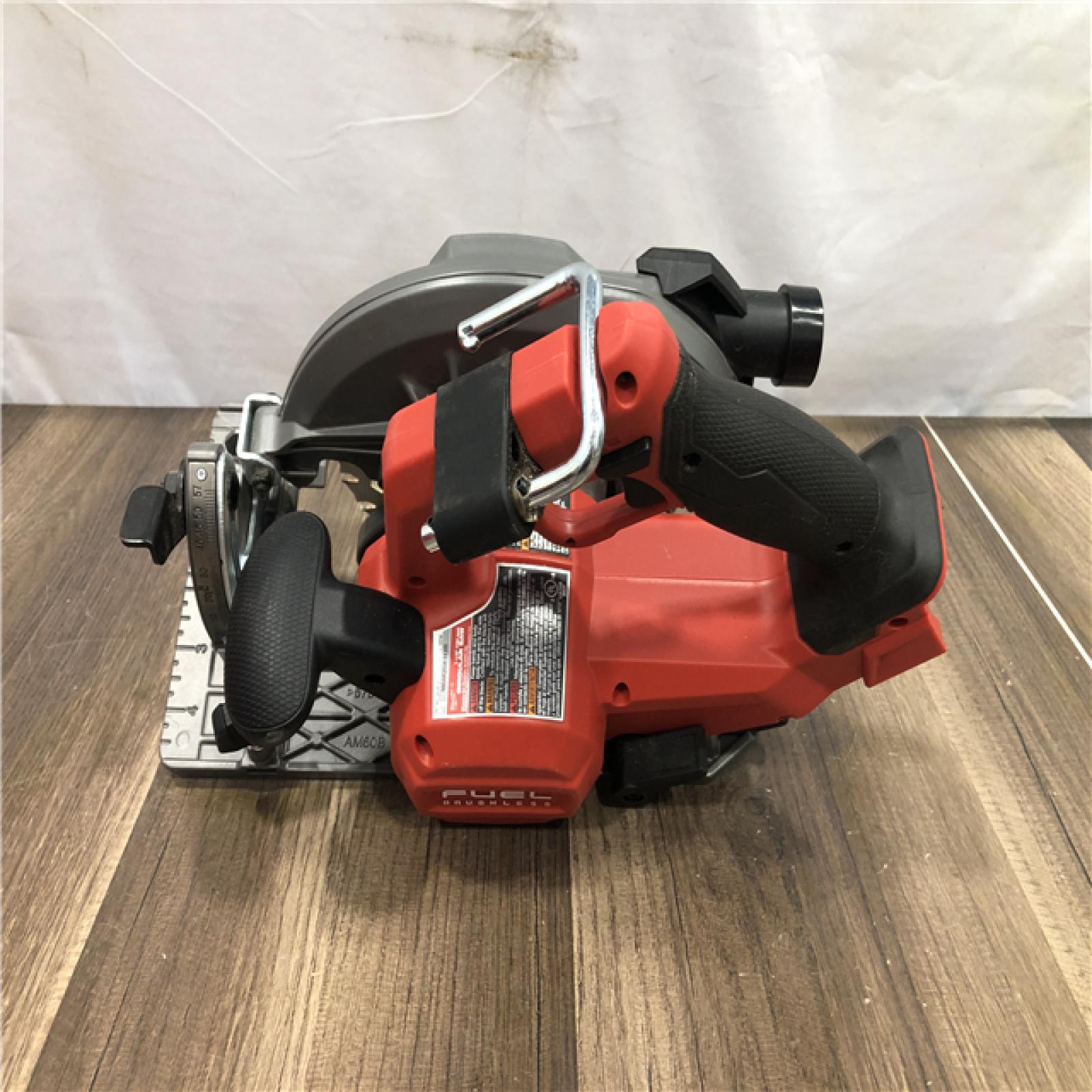 AS-IS Milwaukee FUEL 18V Lithium-Ion Brushless Cordless 7-1/4 in. Circular Saw (Tool-Only)