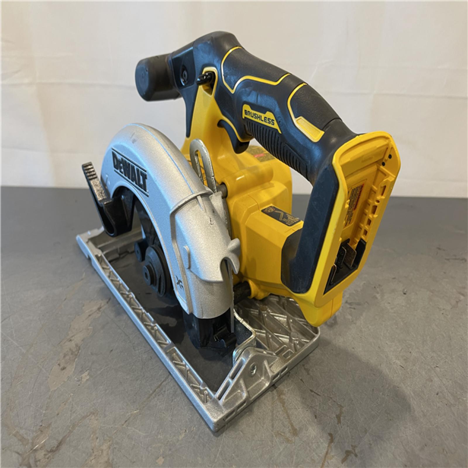 AS-IS - DEWALT 20-Volt MAX Lithium-Ion Cordless 6-Tool Combo Kit
