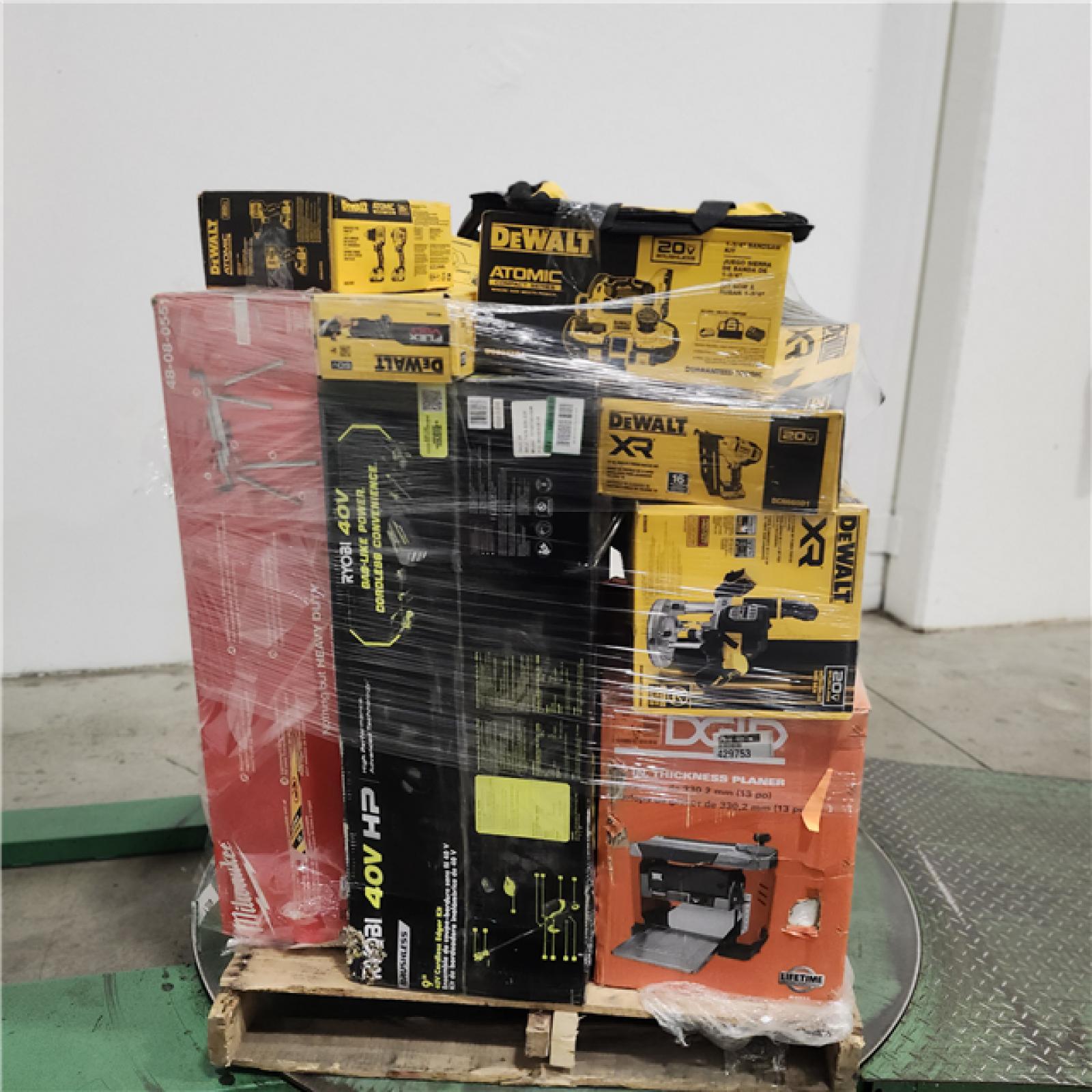 Dallas Location - As-Is Tool Pallet