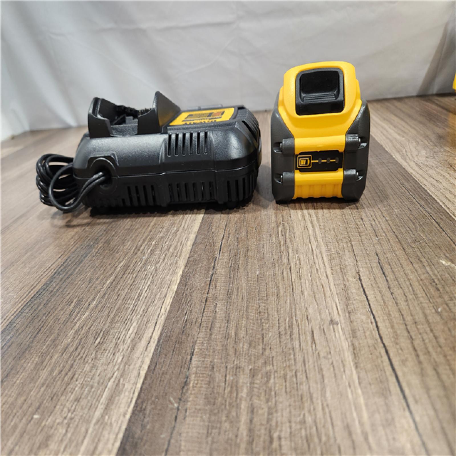LIKE NEW! - DEWALT FLEXVOLT 20V/60V MAX Lithium-Ion 6.0Ah Battery Pack with Charger