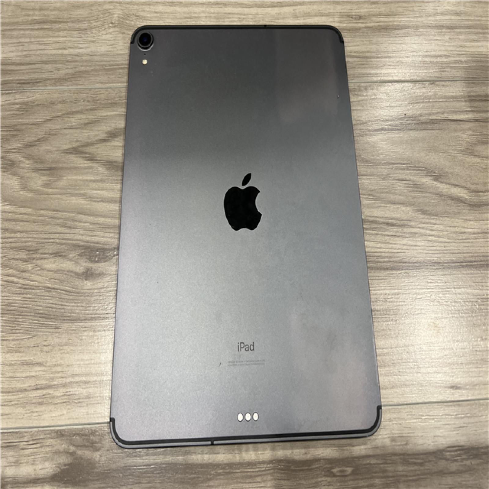AS-IS Apple iPad Pro (11 ) 1TB Space Gray Cellular MU202LL/a
