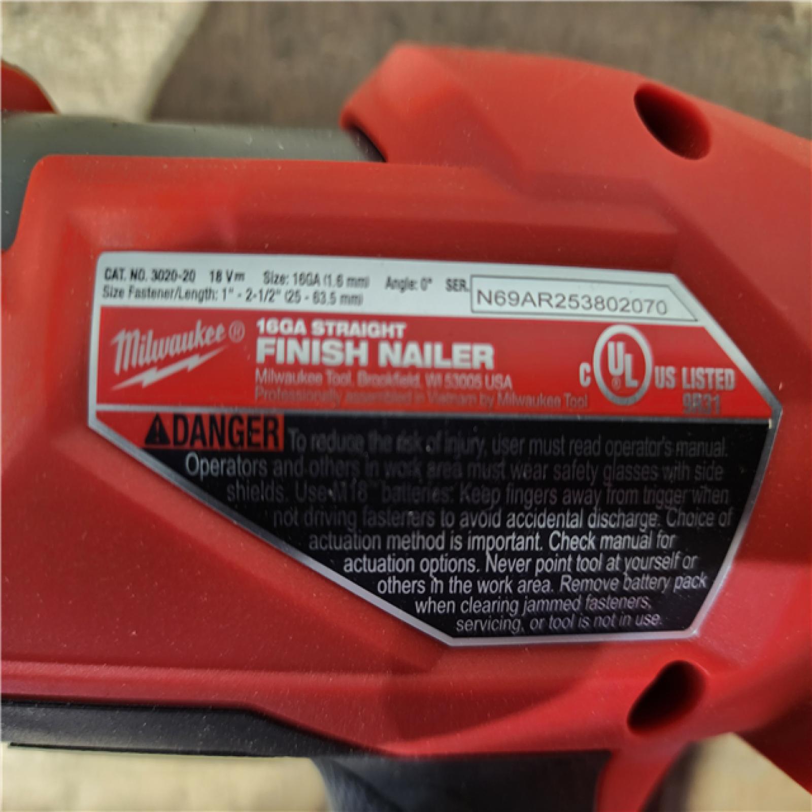 HOUSTON LOCATION - AS-IS Milwaukee FUEL 18-Volt Lithium-Ion Brushless Cordless Gen ll 16-Gauge Straight Finish Nailer (Tool Only)