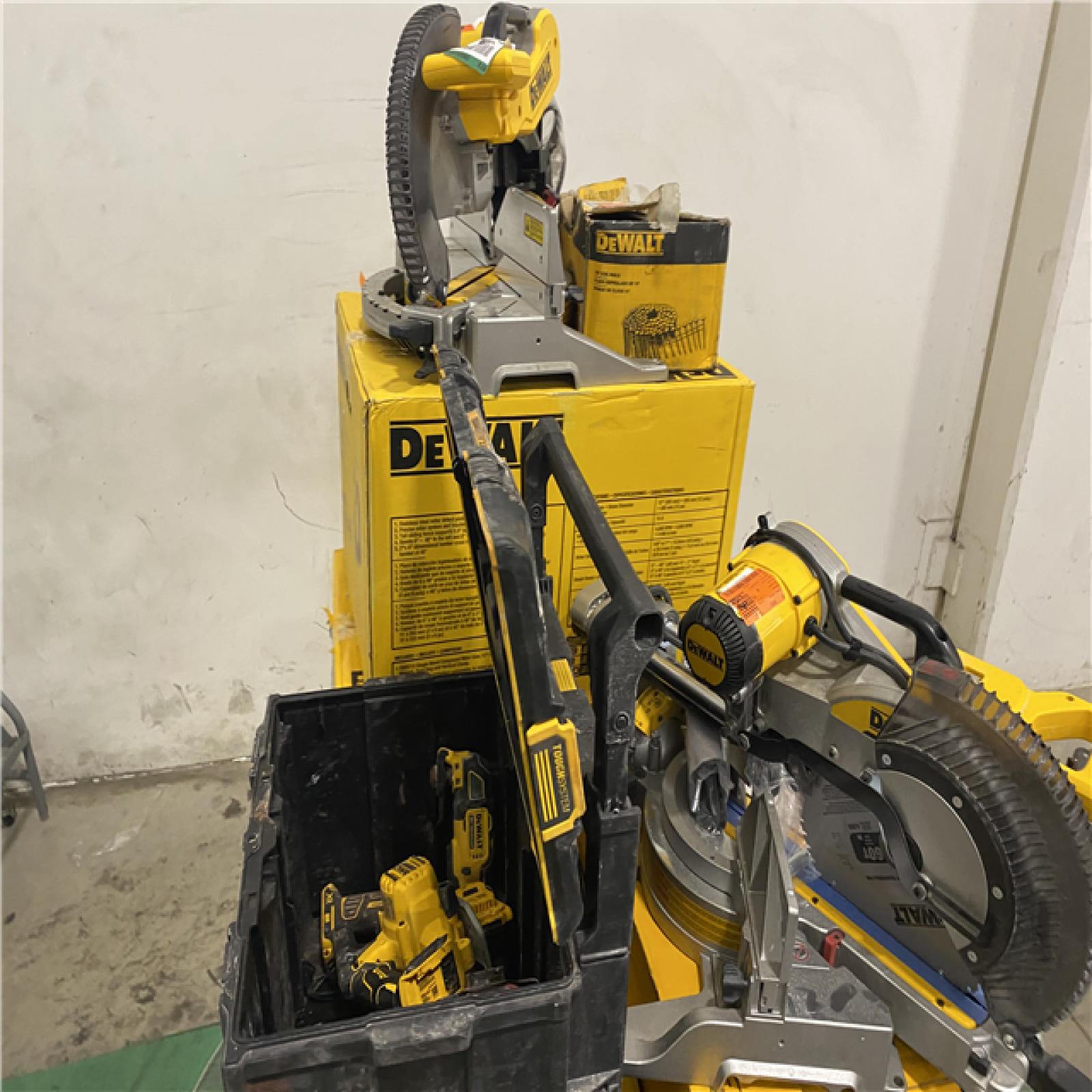 Dallas Location - As-Is DEWALT Tool Pallet