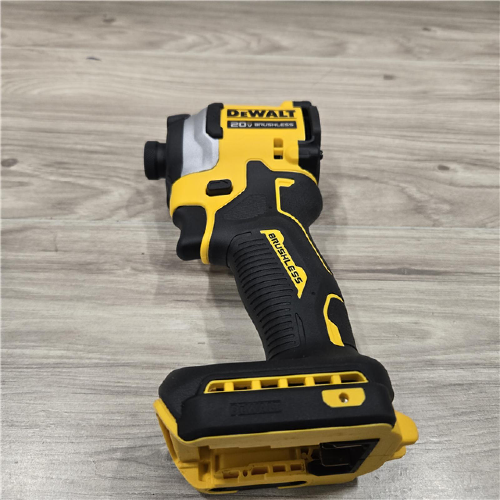 AS-IS DeWalt 20V MAX ATOMIC Cordless  Impact Driver Kit