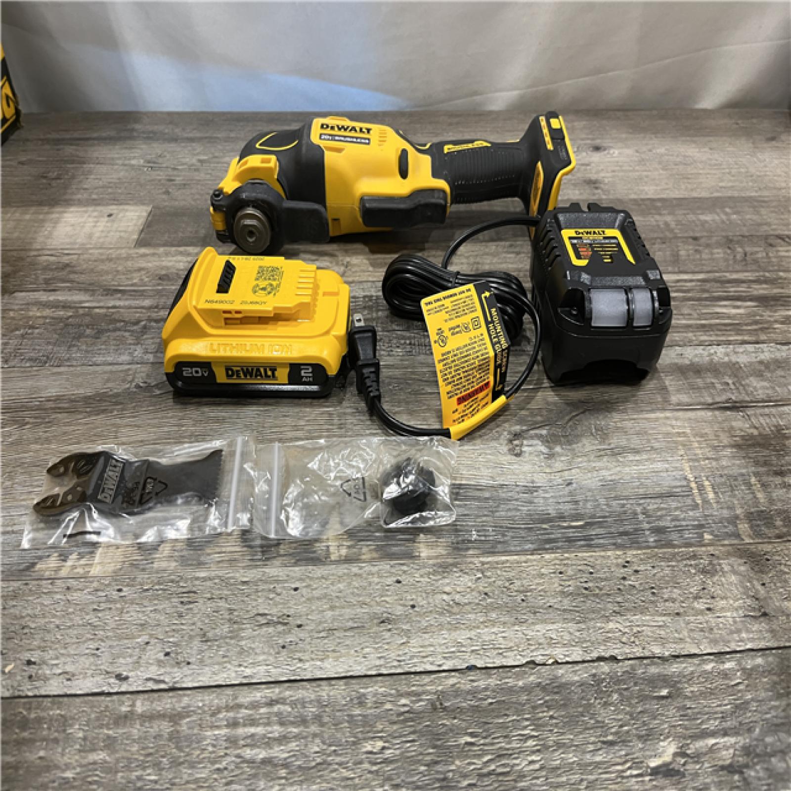 AS-IS DEWALT ATOMIC 20V MAX Cordless Brushless Oscillating Multi Tool Kit