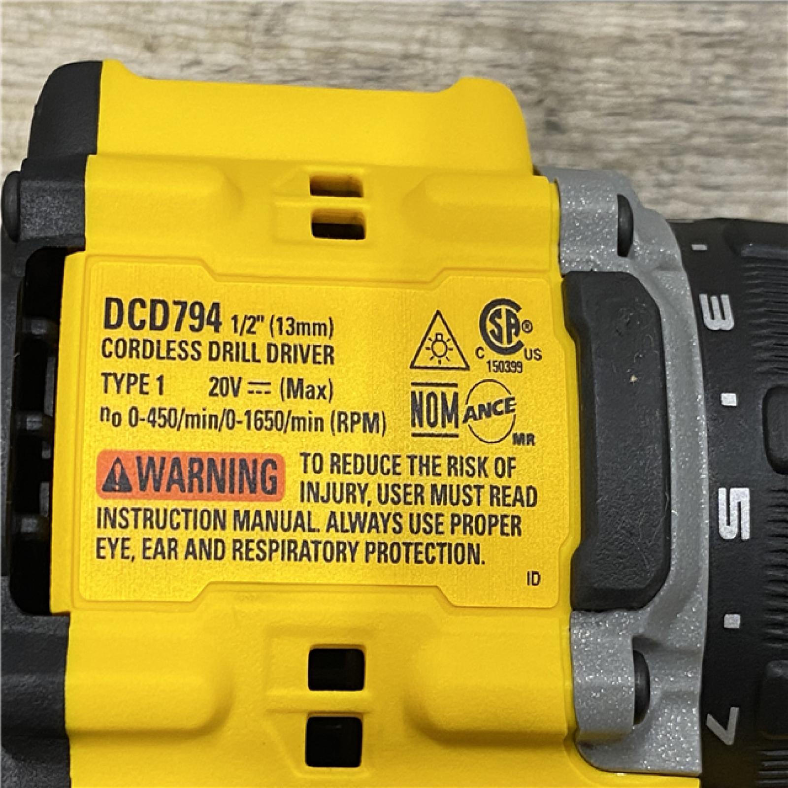 AS-IS DEWALT Atomic 20V Lithium-Ion Cordless Compact 1/2 in. Drill/Driver Kit