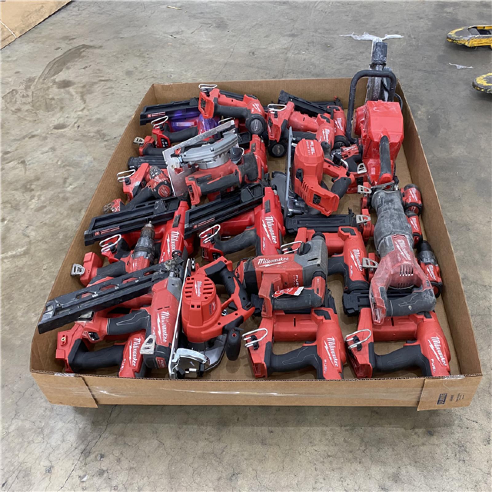 Houston Location AS IS - Tool Pallet
