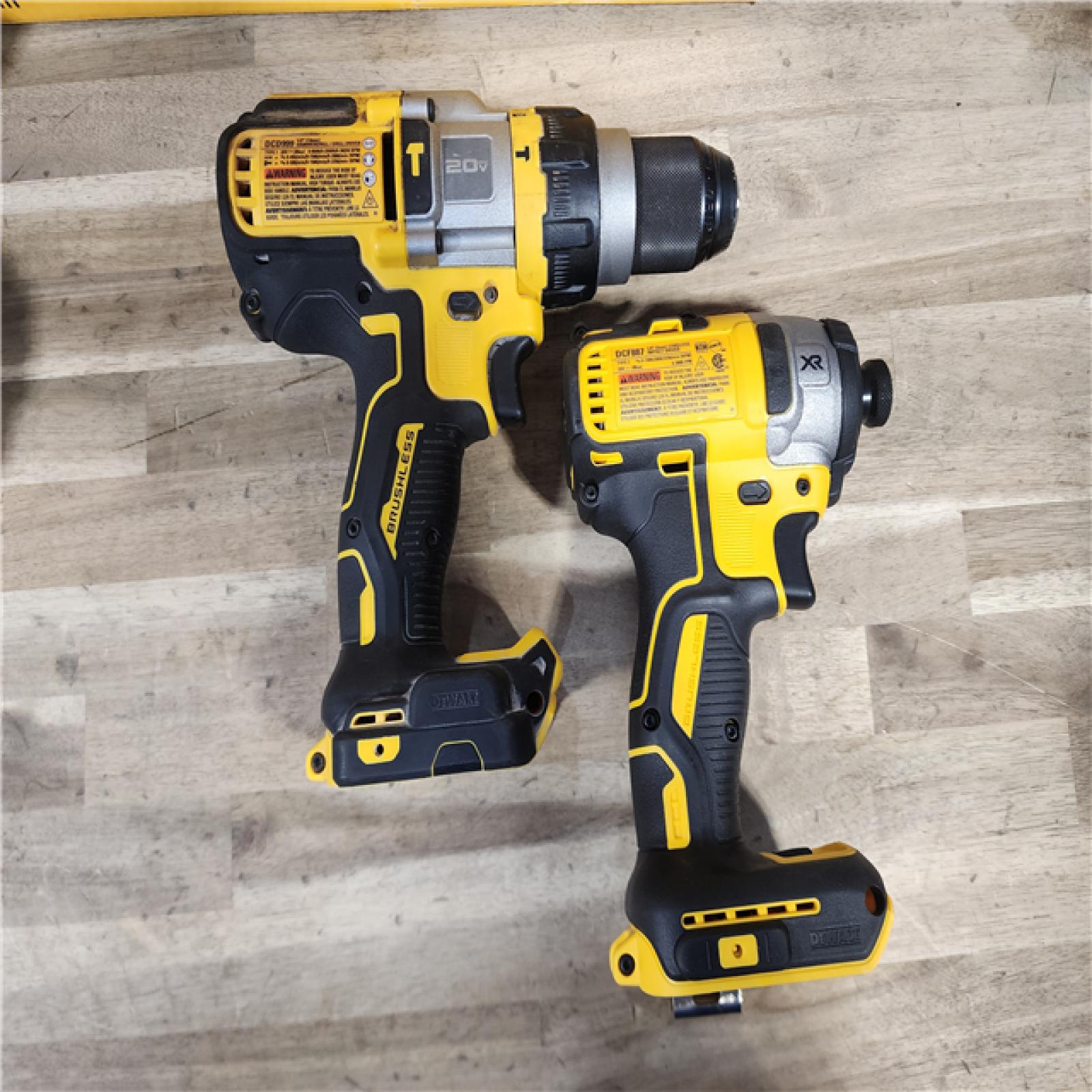 HOUSTON LOCATION - AS-IS DEWALT 20V MAX Cordless Brushless Hammer Drill/Driver 2 Tool Combo Kit with FLEXVOLT ADVANTAGE