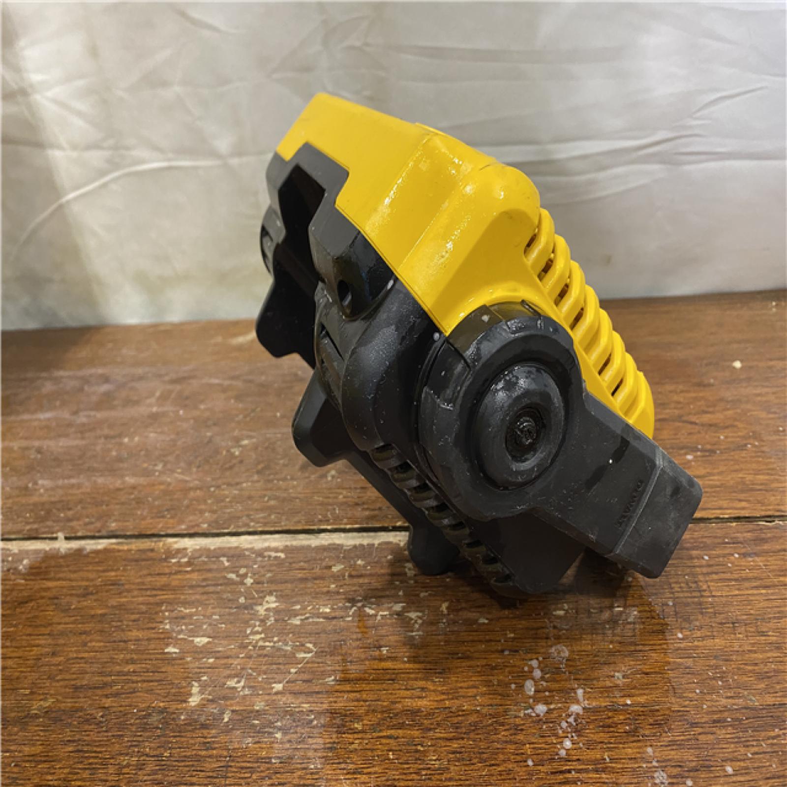 AS-ISDeWalt 20-Volt MAX Compact Task Light (Tool Only)