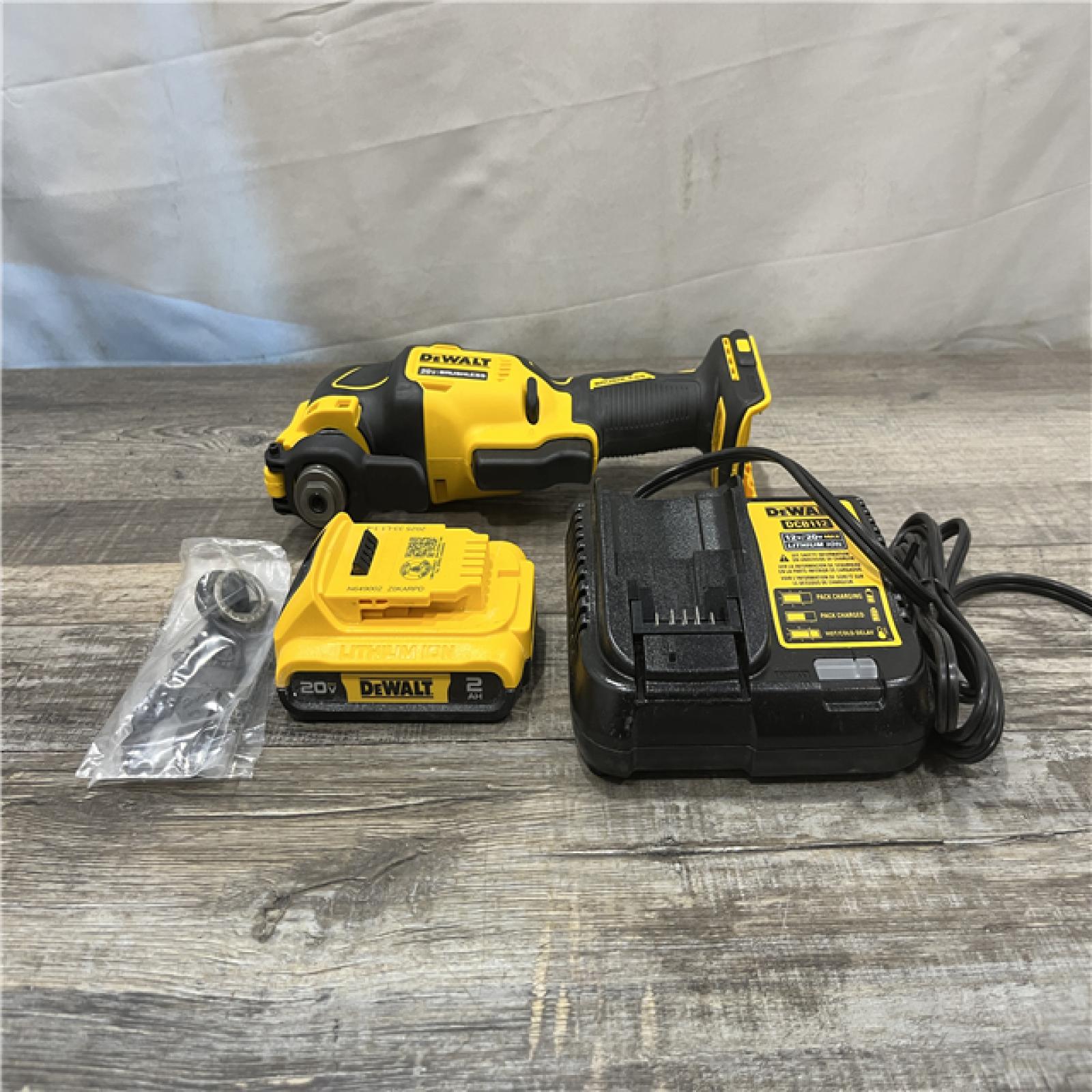 AS-IS DEWALT ATOMIC 20V MAX Cordless Brushless Oscillating Multi Tool Kit