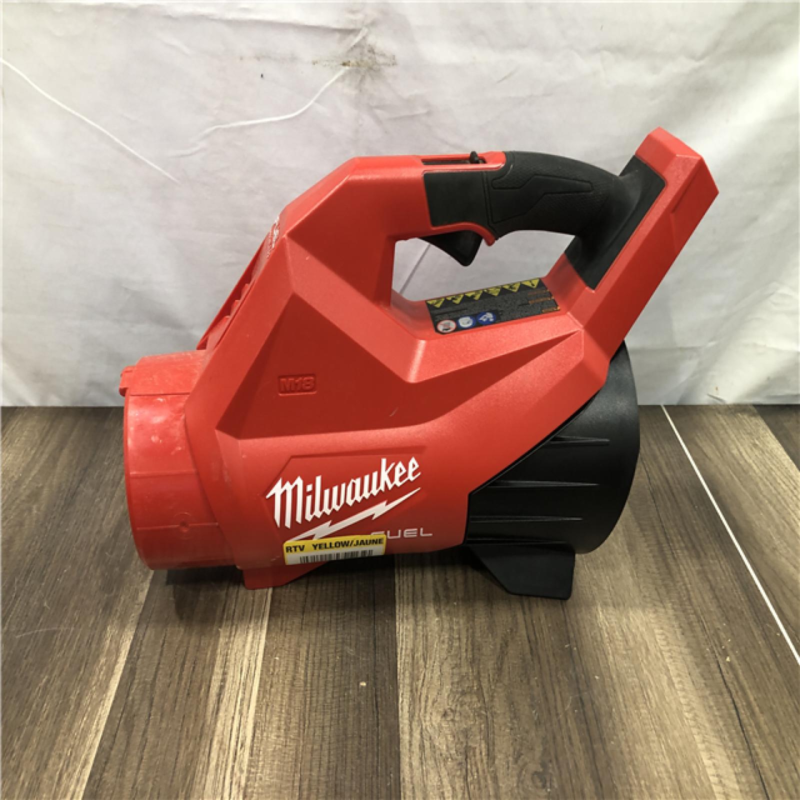 AS-IS Milwaukee  FUEL 120 MPH 500 CFM 18V Lithium-Ion Brushless Cordless Handheld Blower (Tool-Only)
