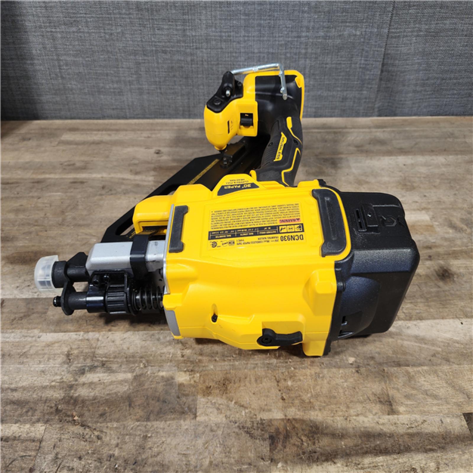 HOUSTON LOCATION - AS-IS DEWALT 20-Volt 30° Cordless Framing Nailer (Tool-Only)