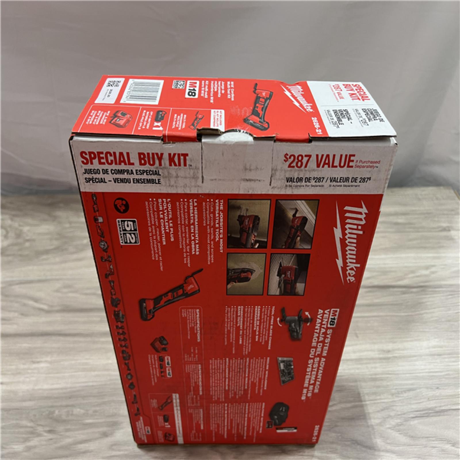NEW Milwaukee 2626-21 M18 18V Cordless Oscillating Multi-Tool  Variable Speed  REDLITHIUM Battery Compatible  Fast Cutting  Sanding & Scraping Kit