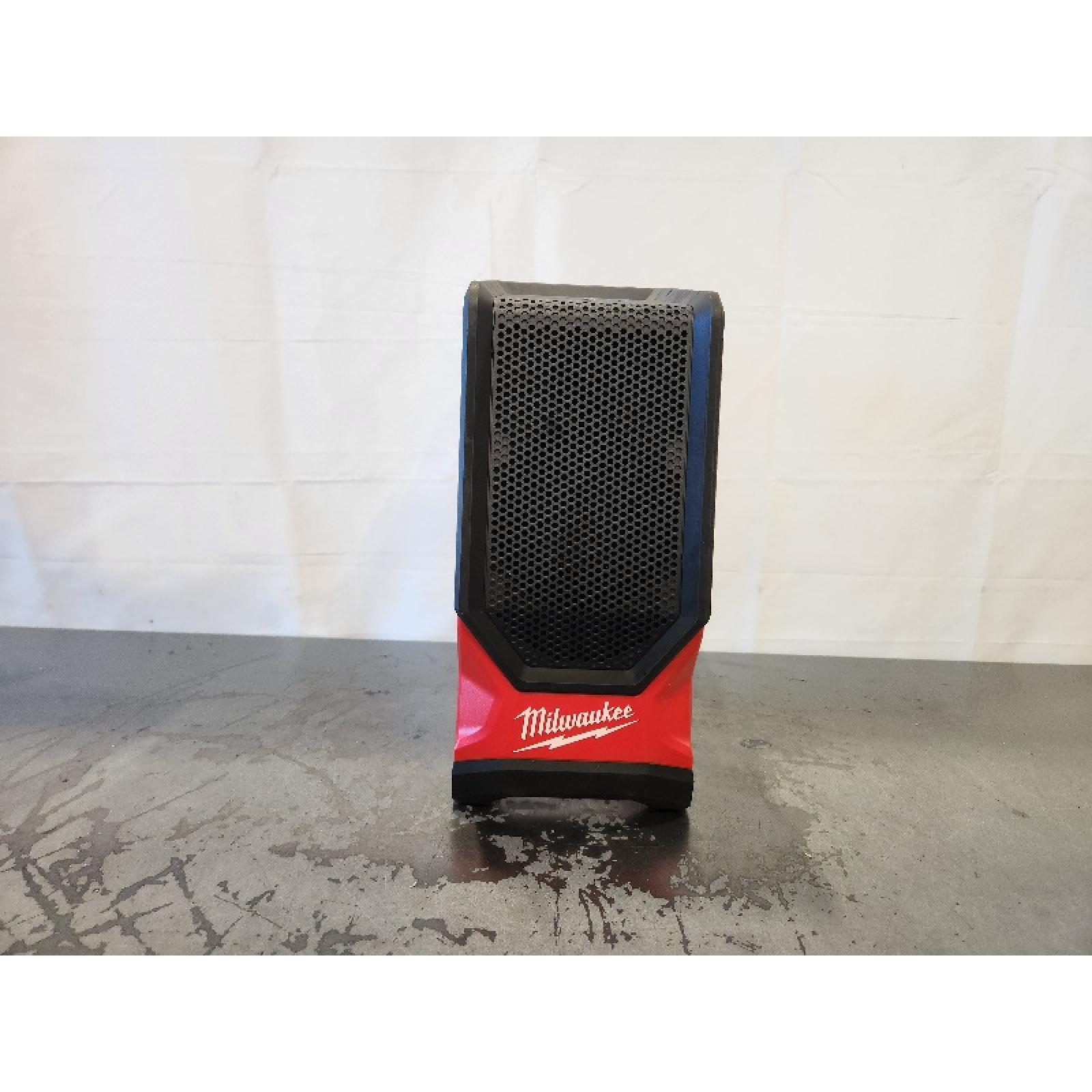 AS-IS- Milwaukee M18 Wireless Bluetooth Jobsite Speaker