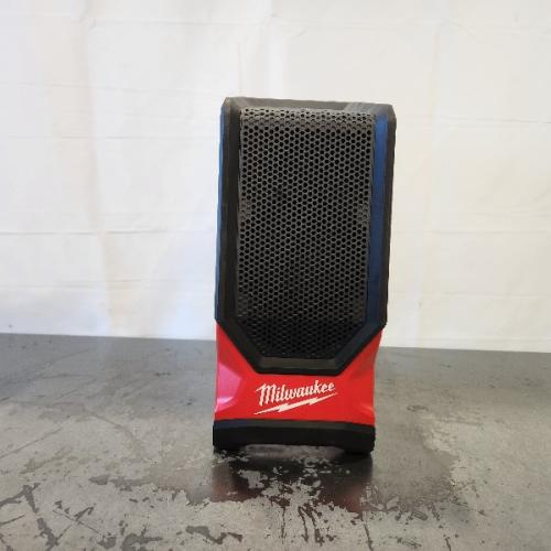 AS-IS- Milwaukee M18 Wireless Bluetooth Jobsite Speaker