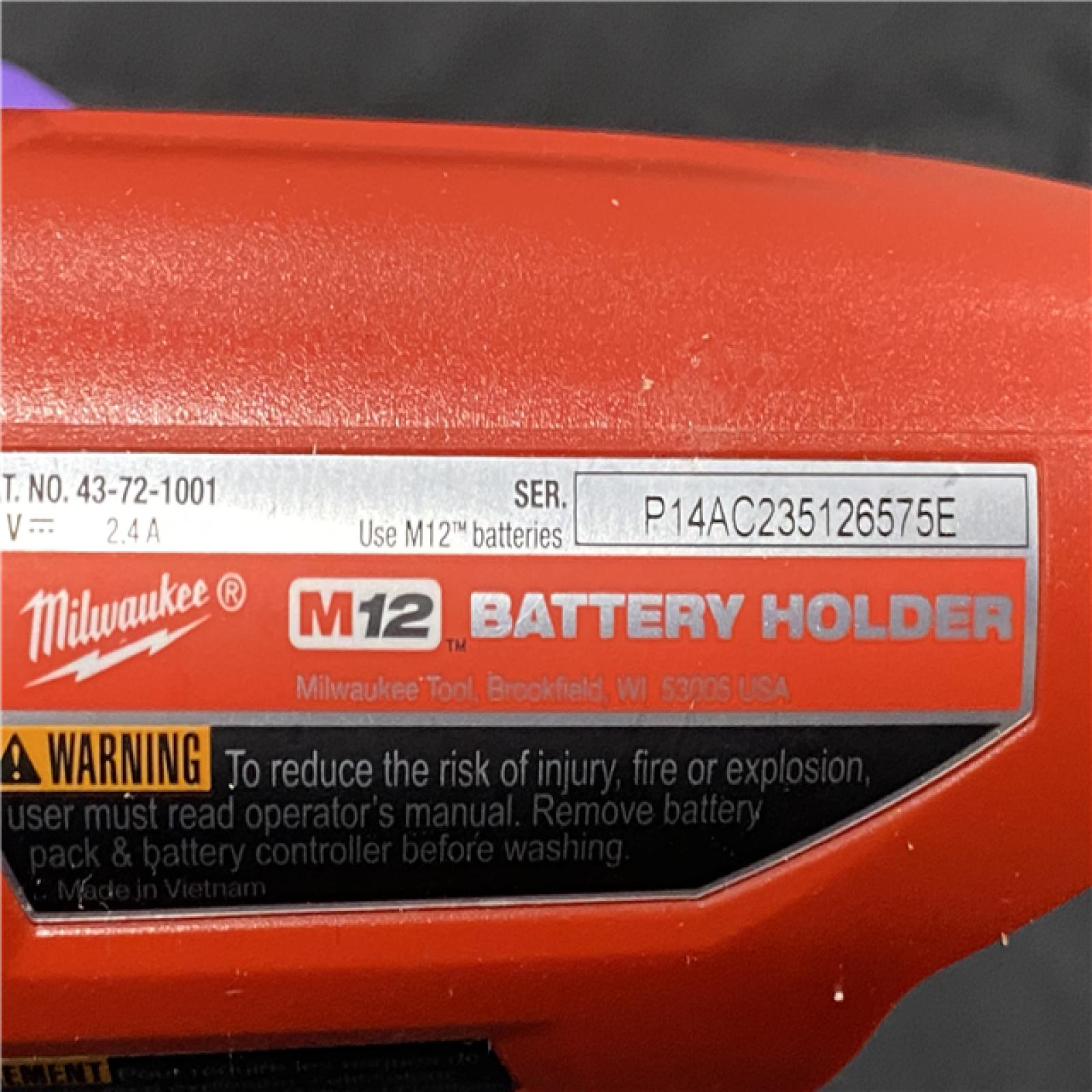 AS-IS Milwaukee Men's 2 X-Large 12-Volt Lithium-Ion Cordless Axis Black Heated Vest Kit