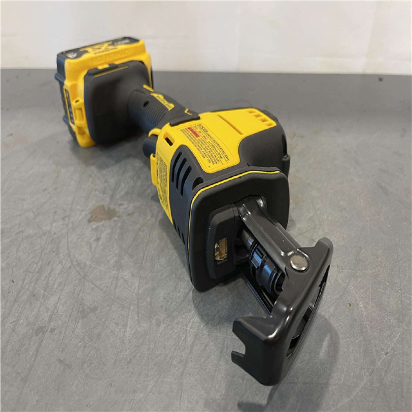 AS-IS - DeWalt ATOMIC 20V MAX Cordless Brushless Compact Reciprocating Saw and 20V MAX Premium Lithium-Ion 4.0Ah Battery