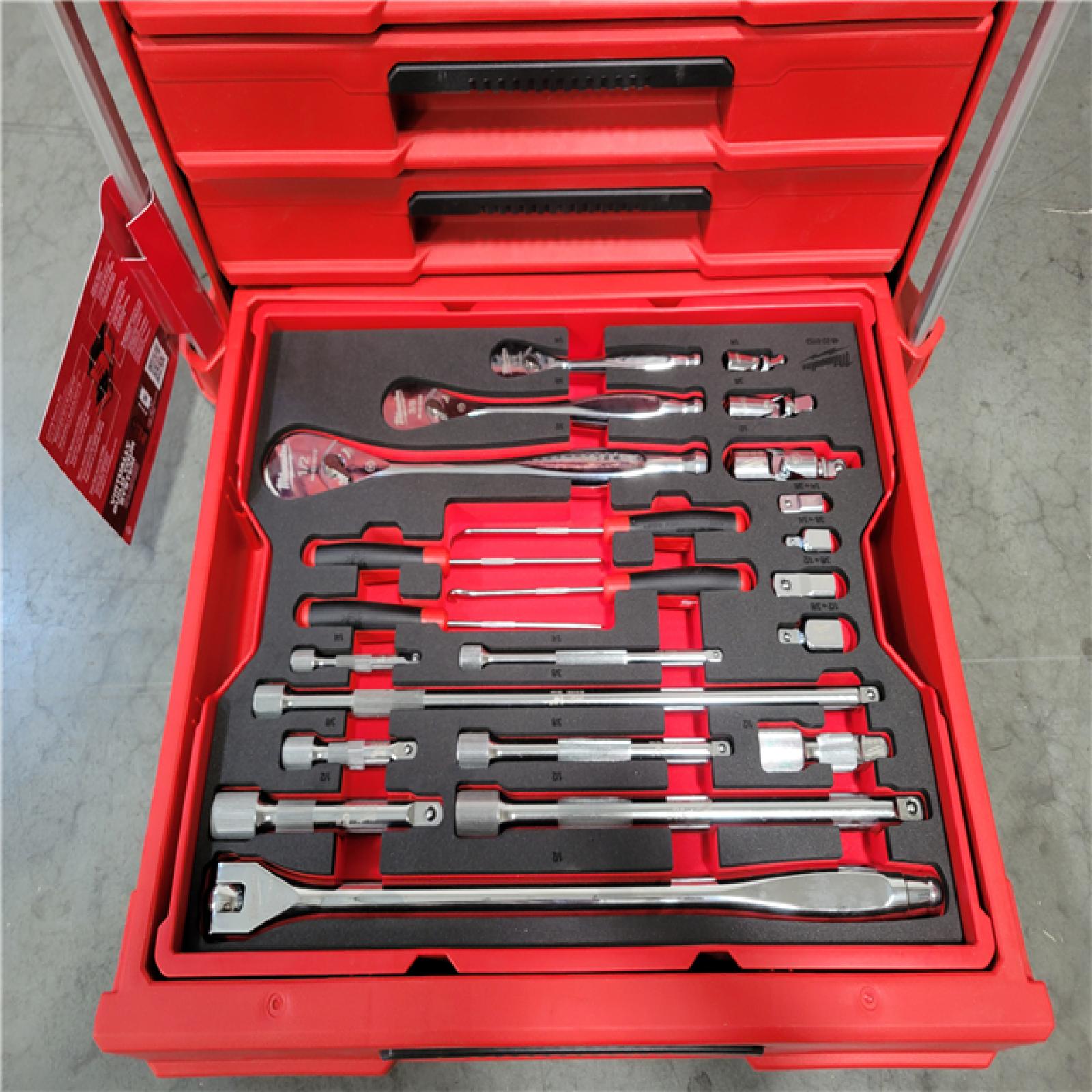 CALIFORNIA AS-IS NEW MILWAUKEE PACKOUT 4-DRAWER TOOL BOX