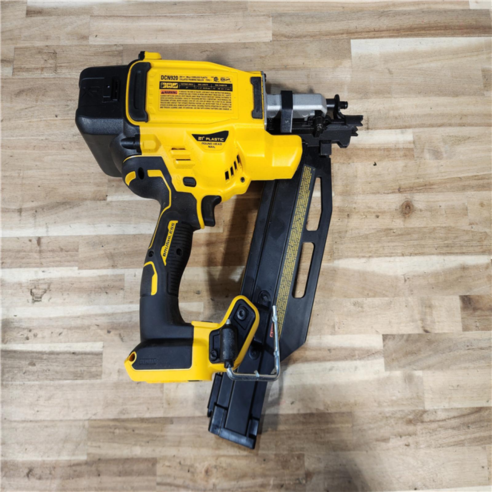 HOUSTON LOCATION - AS-IS DEWALT 20-Volt 21° Cordless Framing Nailer (Tool-Only)
