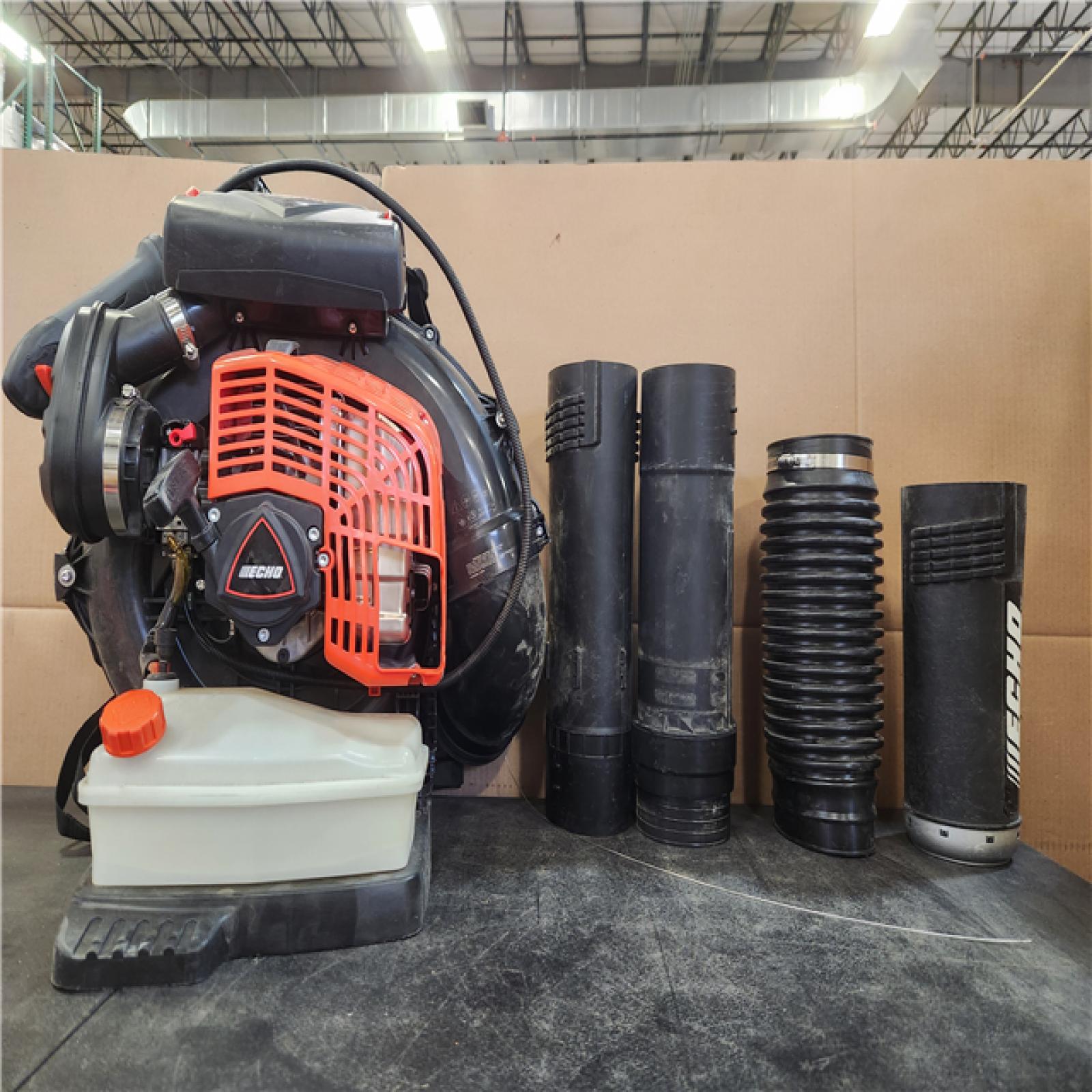 Phoenix LIKE NEW ECHO 200 MPH 700 CFM 59.7 cc Gas Low Exhaust Emission Engine Backpack Leaf Blower with Tube-Mounted Throttle