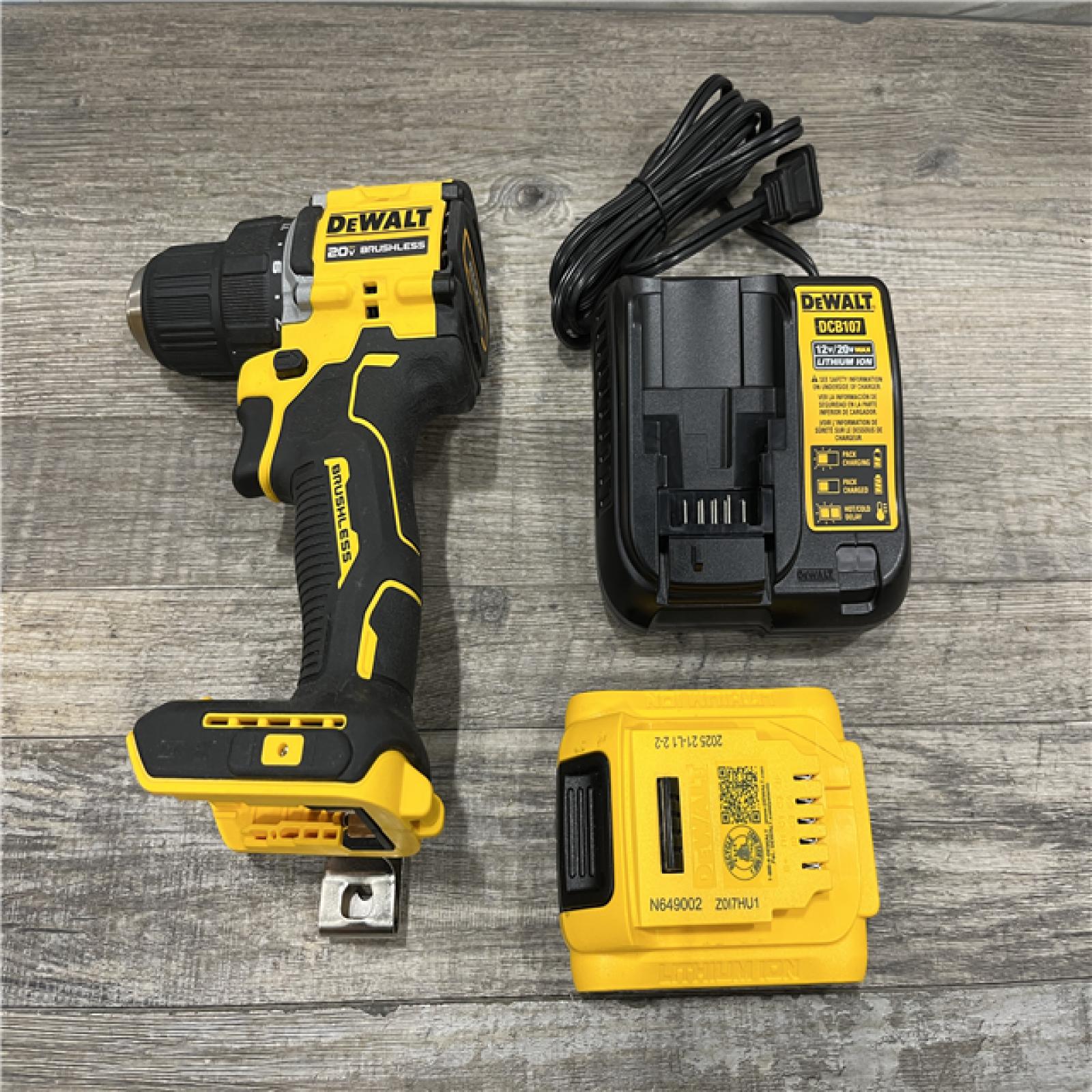 AS-IS DEWALT Atomic 20V Lithium-Ion Cordless Compact 1/2 in. Drill/Driver Kit