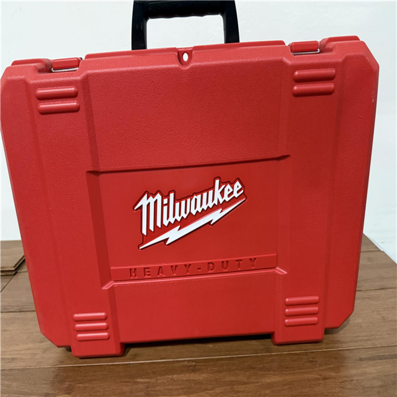 California Milwaukee M12 Force Logic Press Tool No Jaws, Includes (2) Batteries, Charger & Hard Case