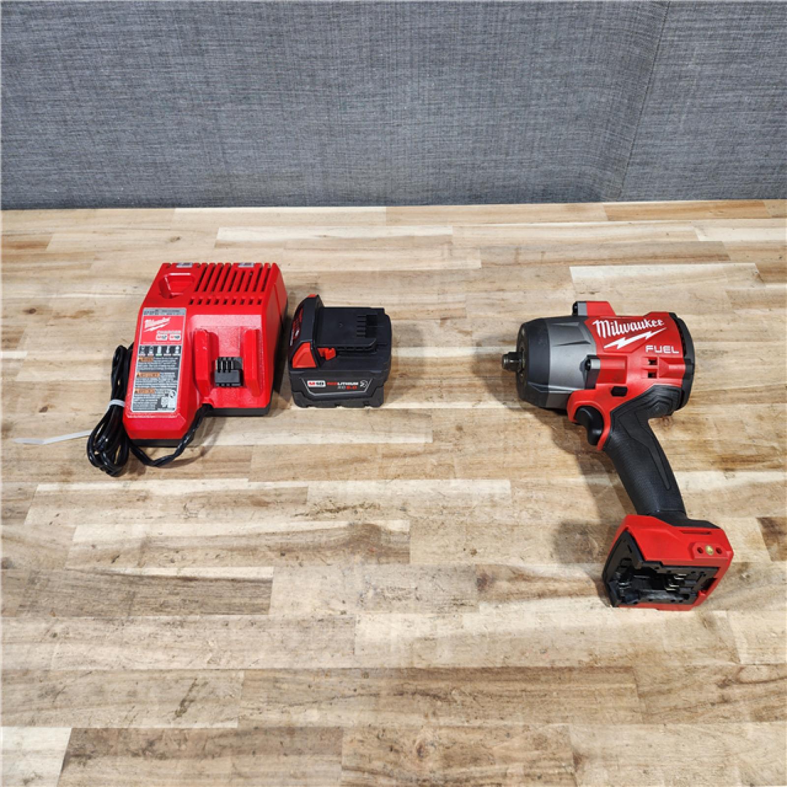 HOUSTON LOCATION - AS-IS Milwaukee FUEL 18V Lithium-Ion Brushless Cordless 1/2 in. Impact Wrench w/Friction Ring Kit