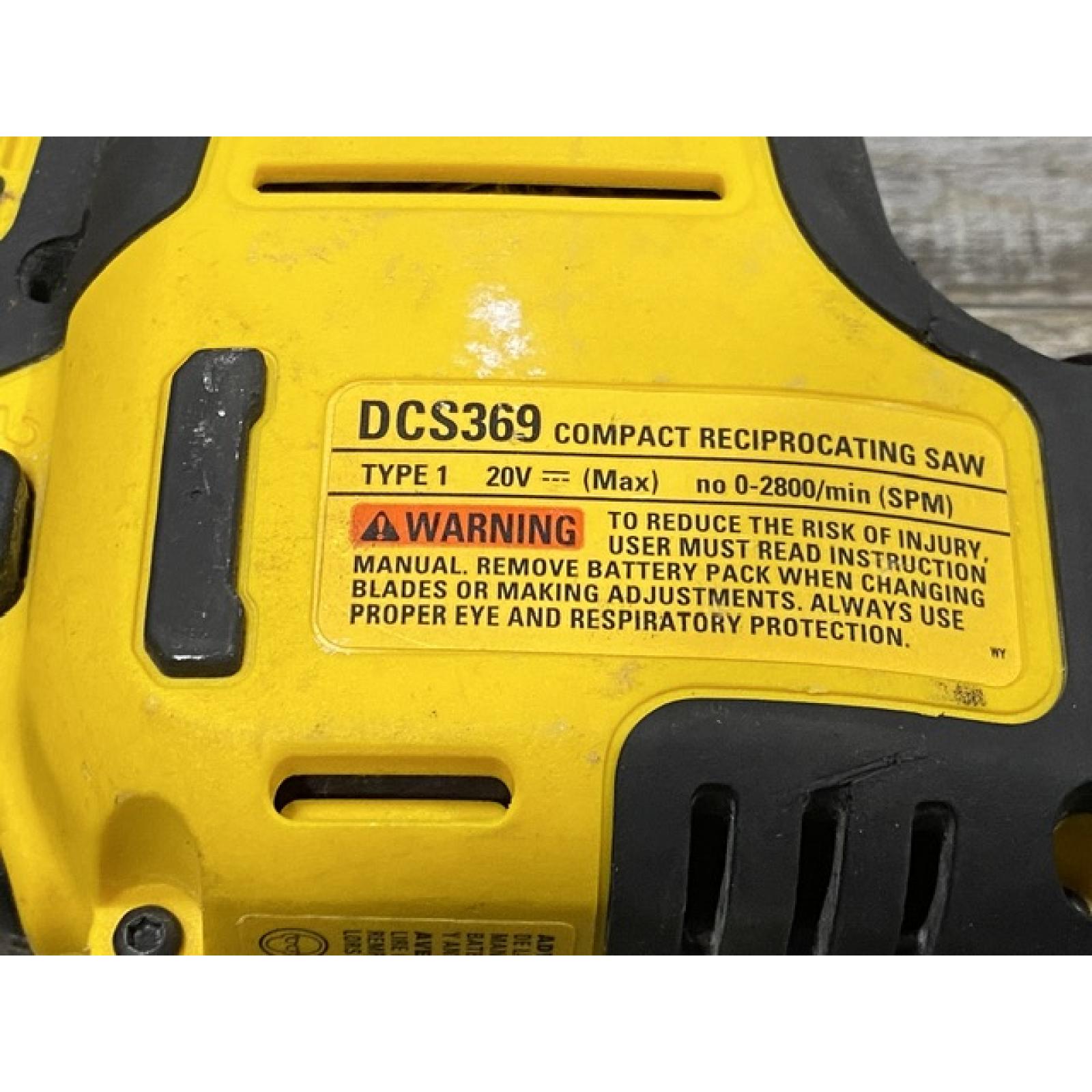 AS-IS DEWALT ATOMIC 20V MAX Cordless Brushless Compact Reciprocating Saw (Tool Only)