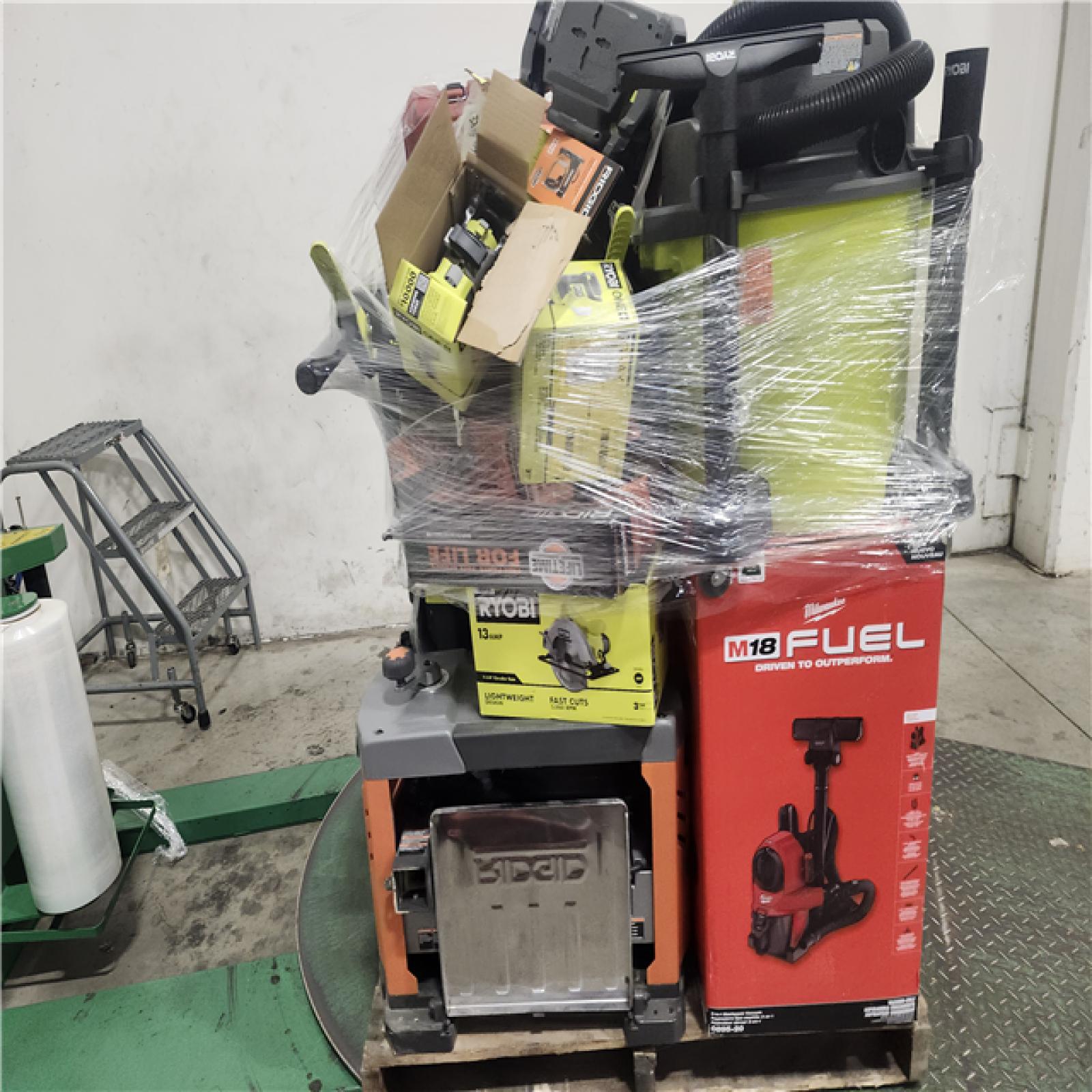 Dallas Location - As-Is Tool Pallet