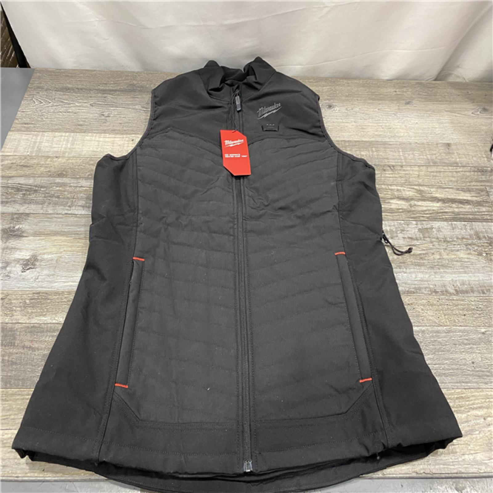 AS-IS Milwaukee Women's X-Large 12V Lithium-Ion Cordless AXIS Black Heated Vest Kit