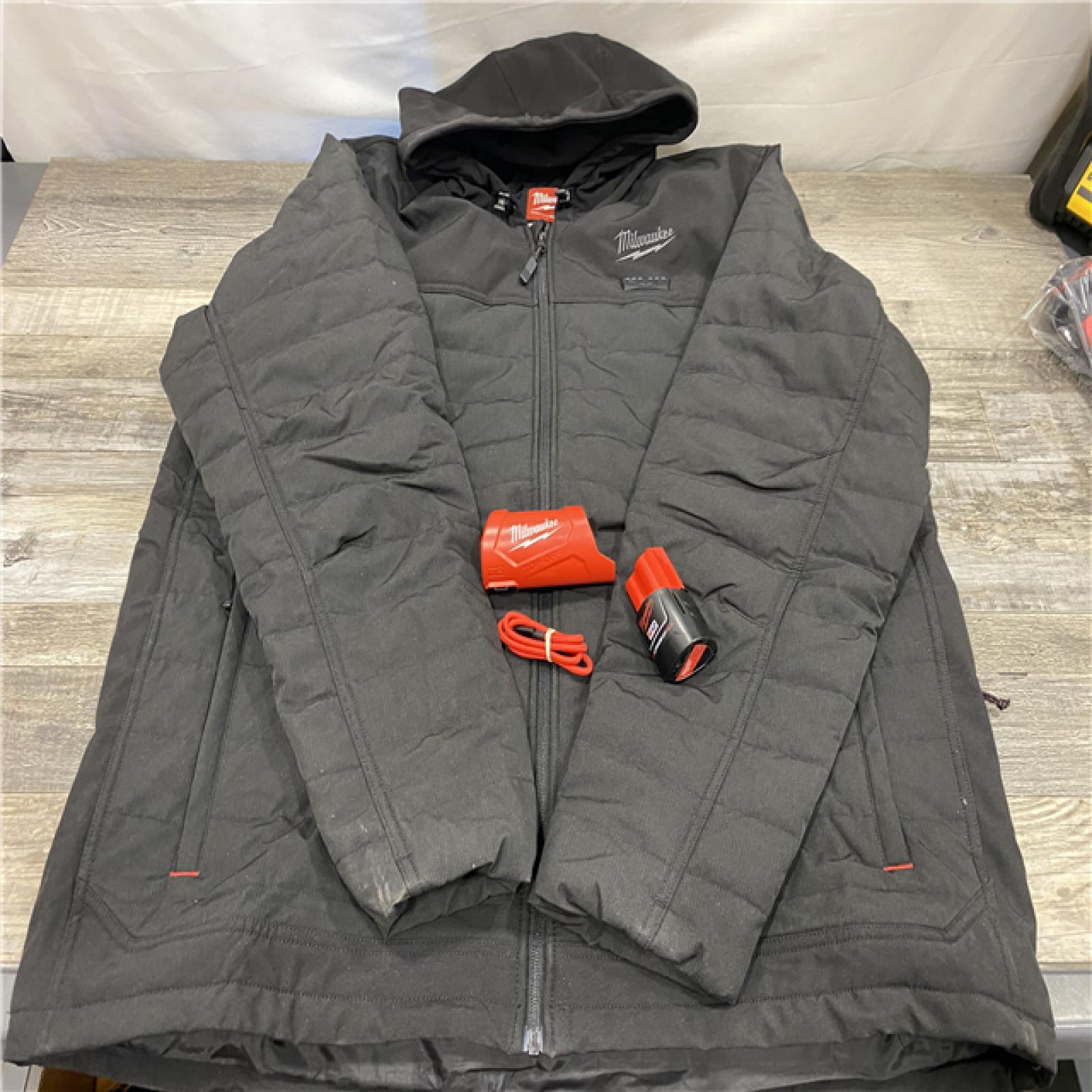 AS-IS Milwaukee Men's 2 X-Large 12V Lithium-Ion Cordless Axis Black Heated Quilted Hooded Jacket Kit