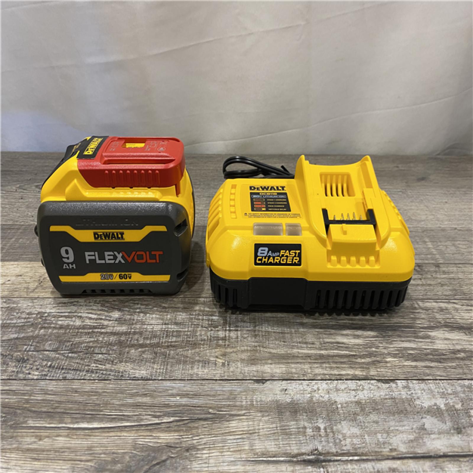 AS-IS DEWALT 20V/60V MAX FLEXVOLT Lithium-Ion 9.0Ah Battery and Charger Starter Kit