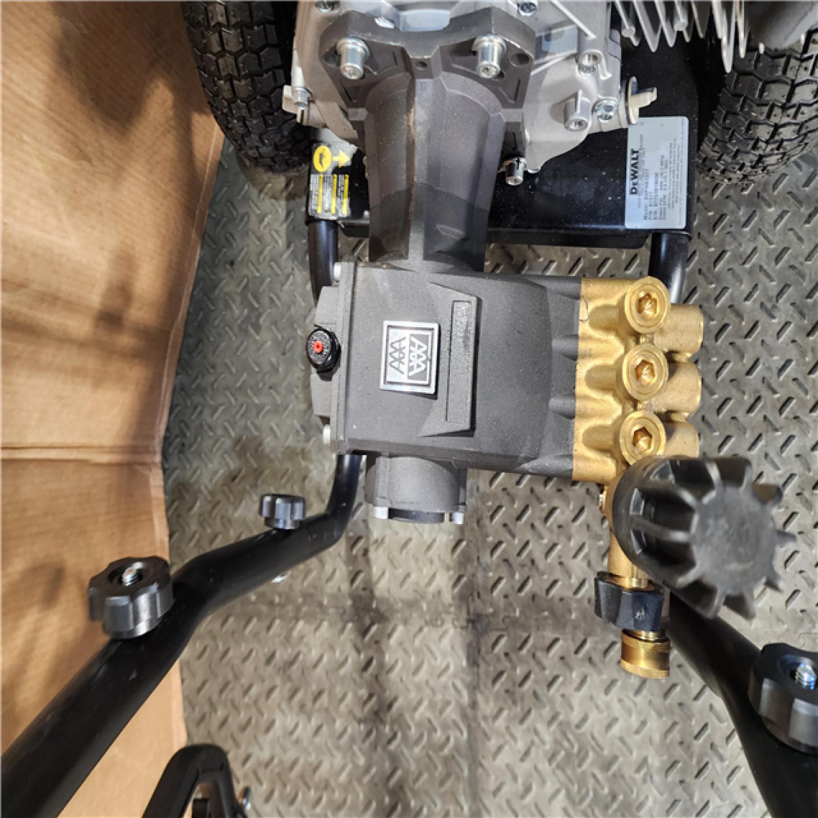 HOUSTON LOCATION - AS-IS DEWALT 4400 PSI 4.0 GPM Cold Water Gas Pressure Washer