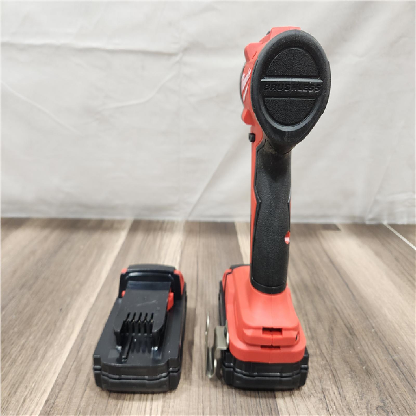 AS-IS- Milwaukee M18 18V Drill/Driver Kit
