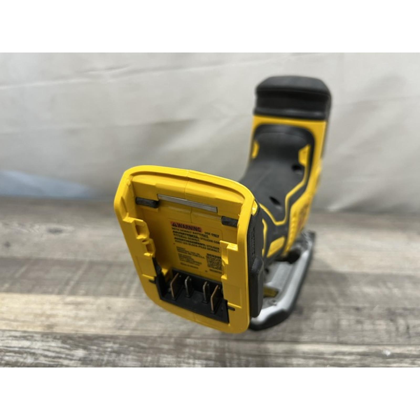 AS-IS DEWALT 20V MAX XR Cordless Barrel Grip Jigsaw (Tool Only)