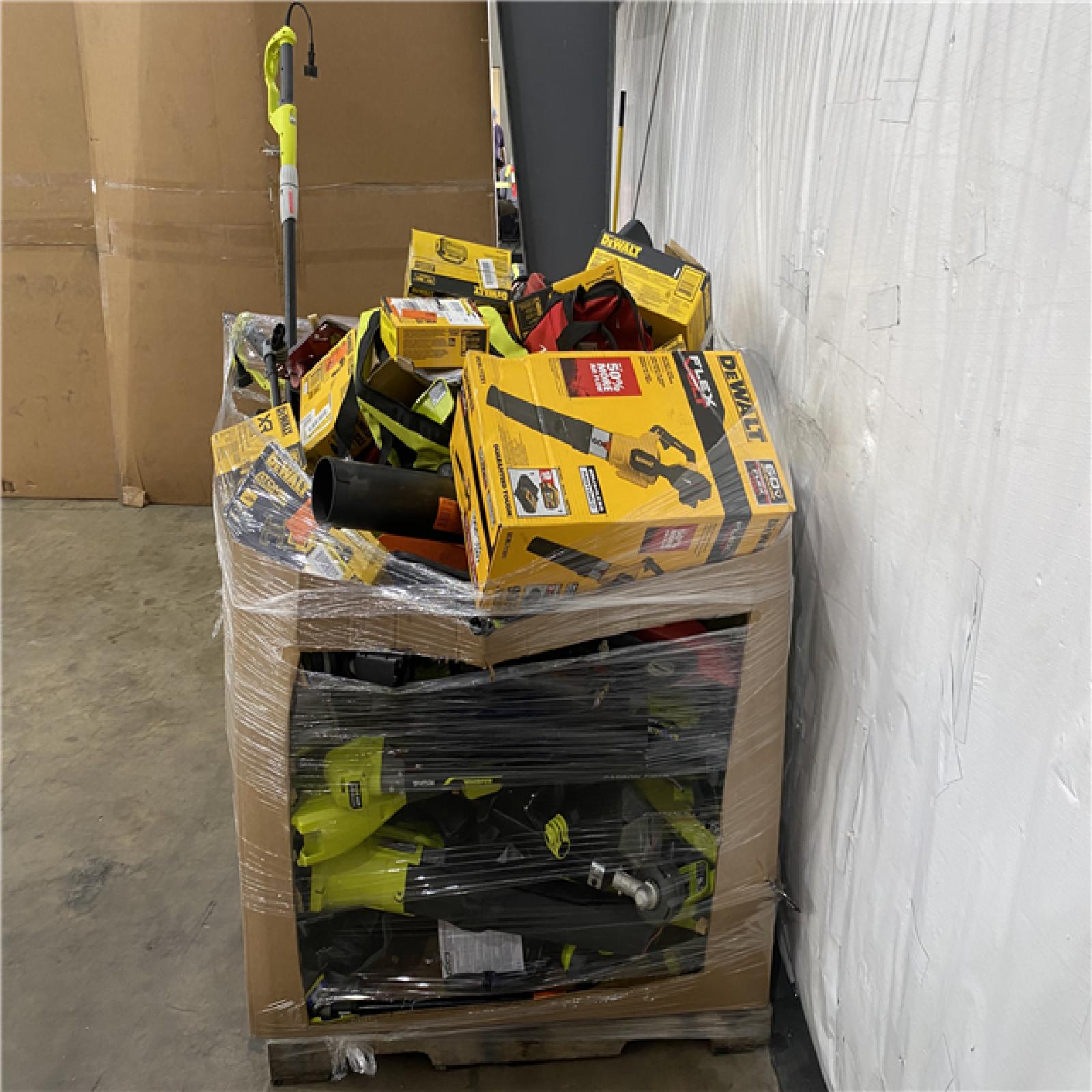 Houston Location AS IS - Tool Pallet