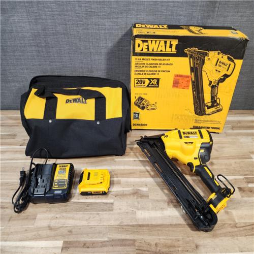 HOUSTON LOCATION - AS-IS DEWALT 20V MAX XR Lithium-Ion Cordless 2-1/2 in. 15-Gauge Finish Nailer Kit