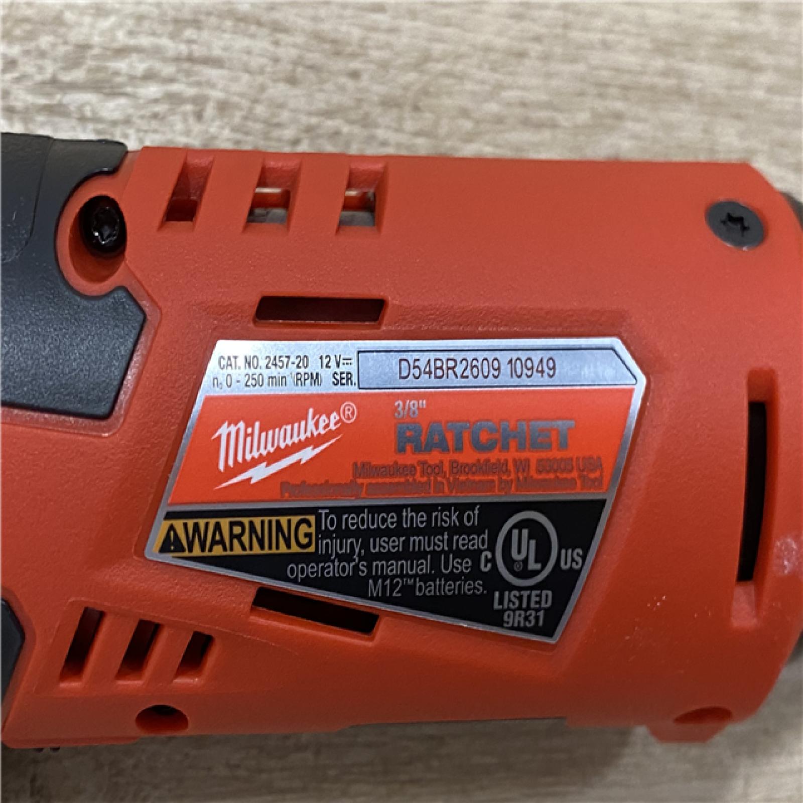 AS-IS Milwaukee 12V Lithium-Ion Cordless 3/8 in. Ratchet (Tool-Only)