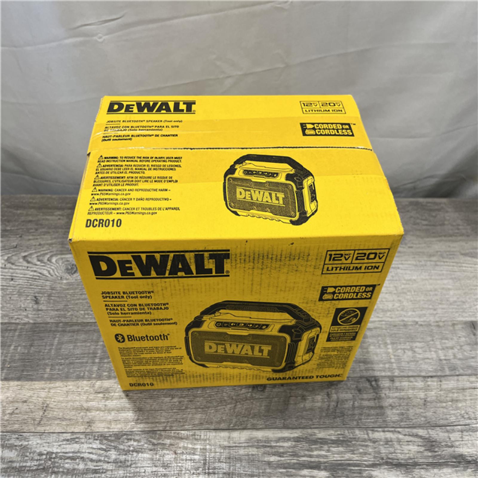 NEW - DEWALT 20V MAX Cordless Bluetooth Speaker (Tool Only)