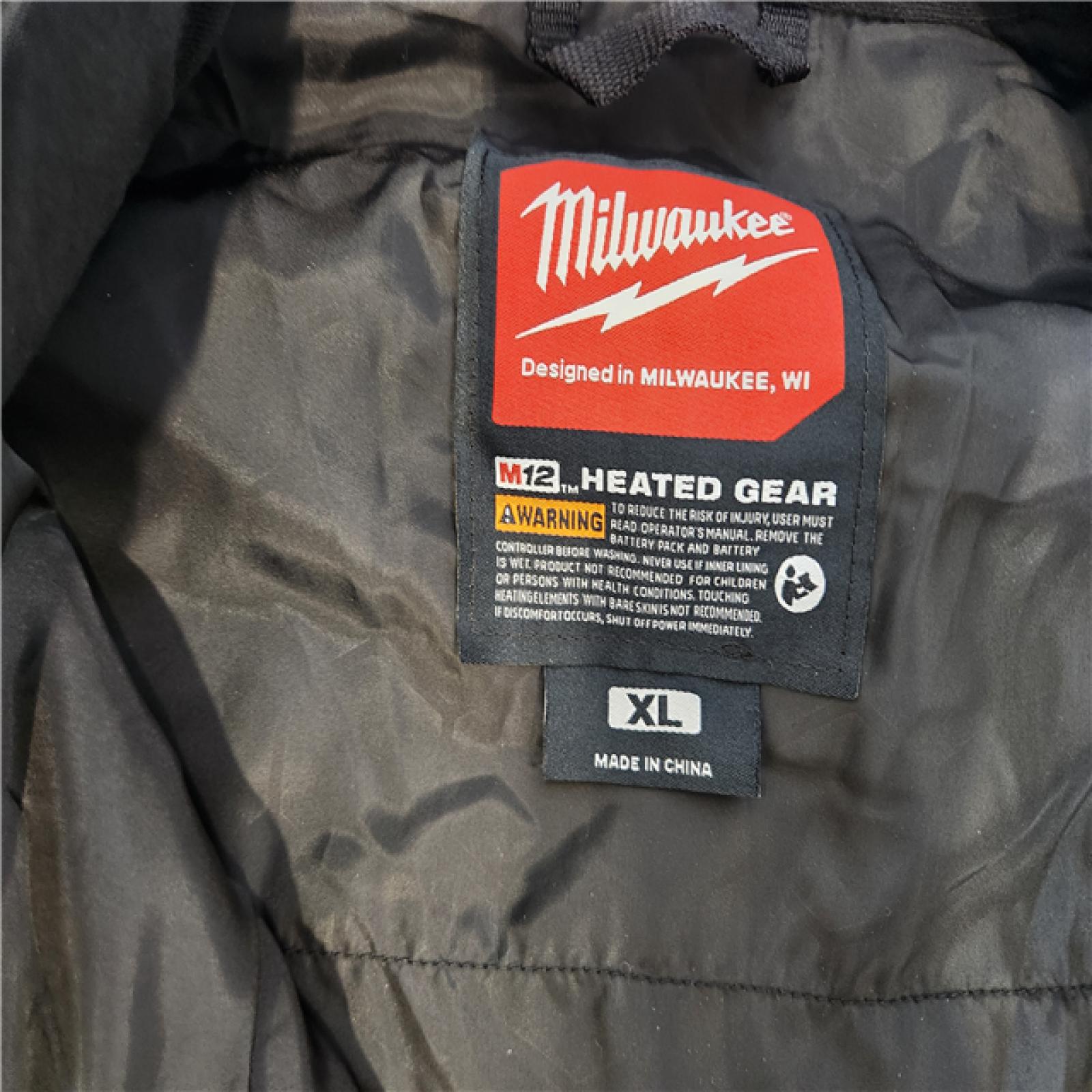 AS-IS- Milwaukee Men's X-Large 12-Volt Lithium-Ion Cordless Axis Black Heated Vest Kit