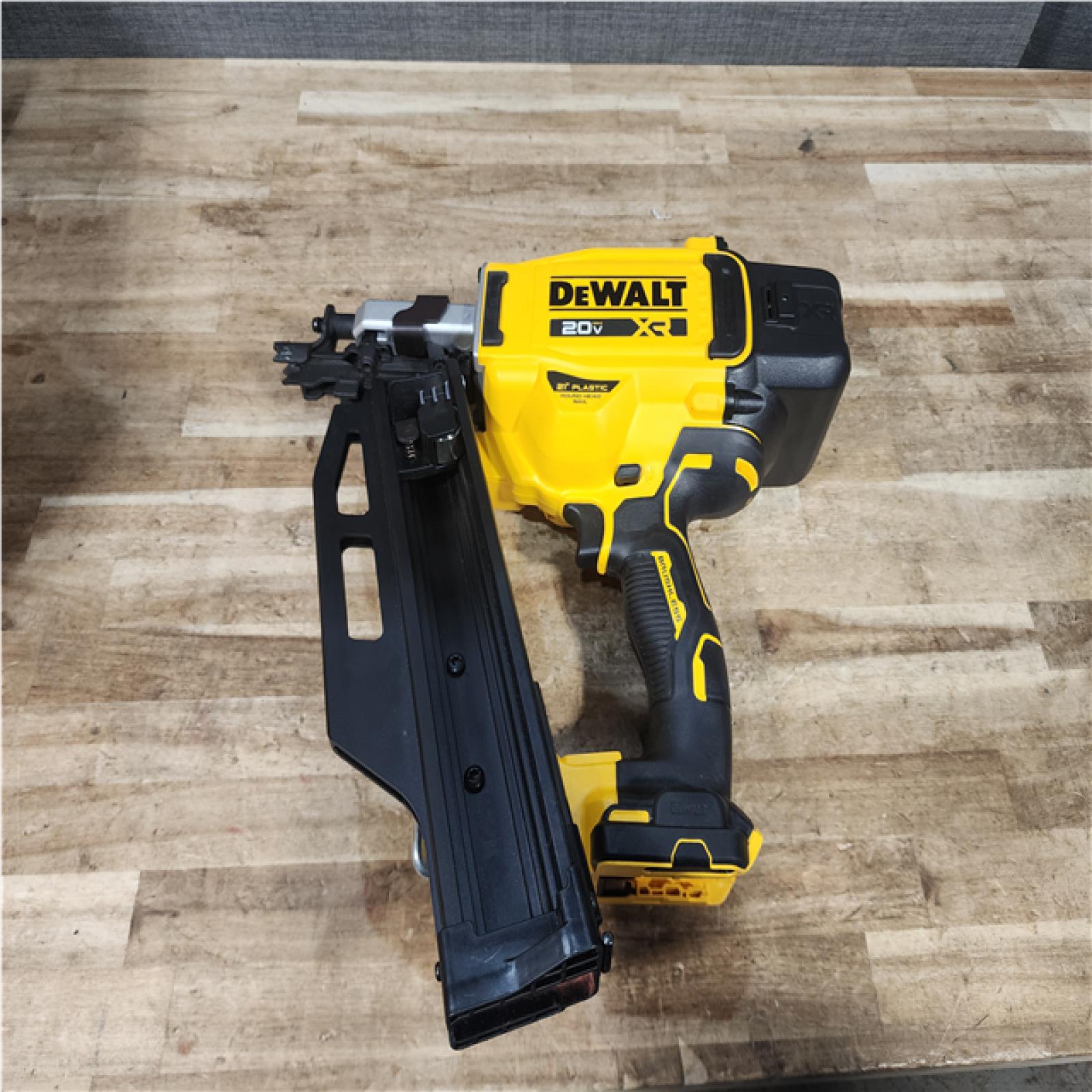 Houston Location AS-IS DEWALT 20-Volt 21° Cordless Framing Nailer (Tool-Only)