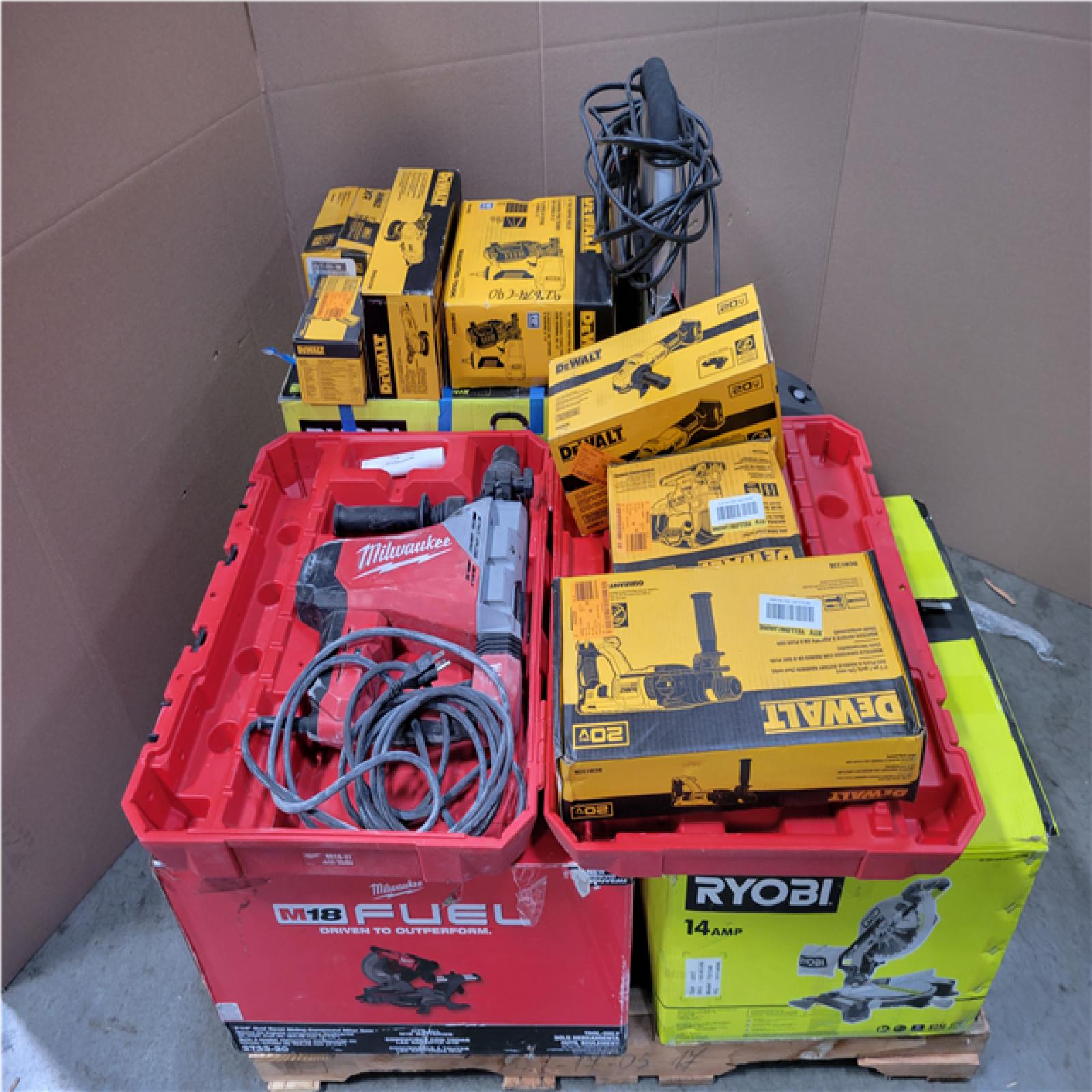 CALIFORNIA AS-IS TOOL PALLET