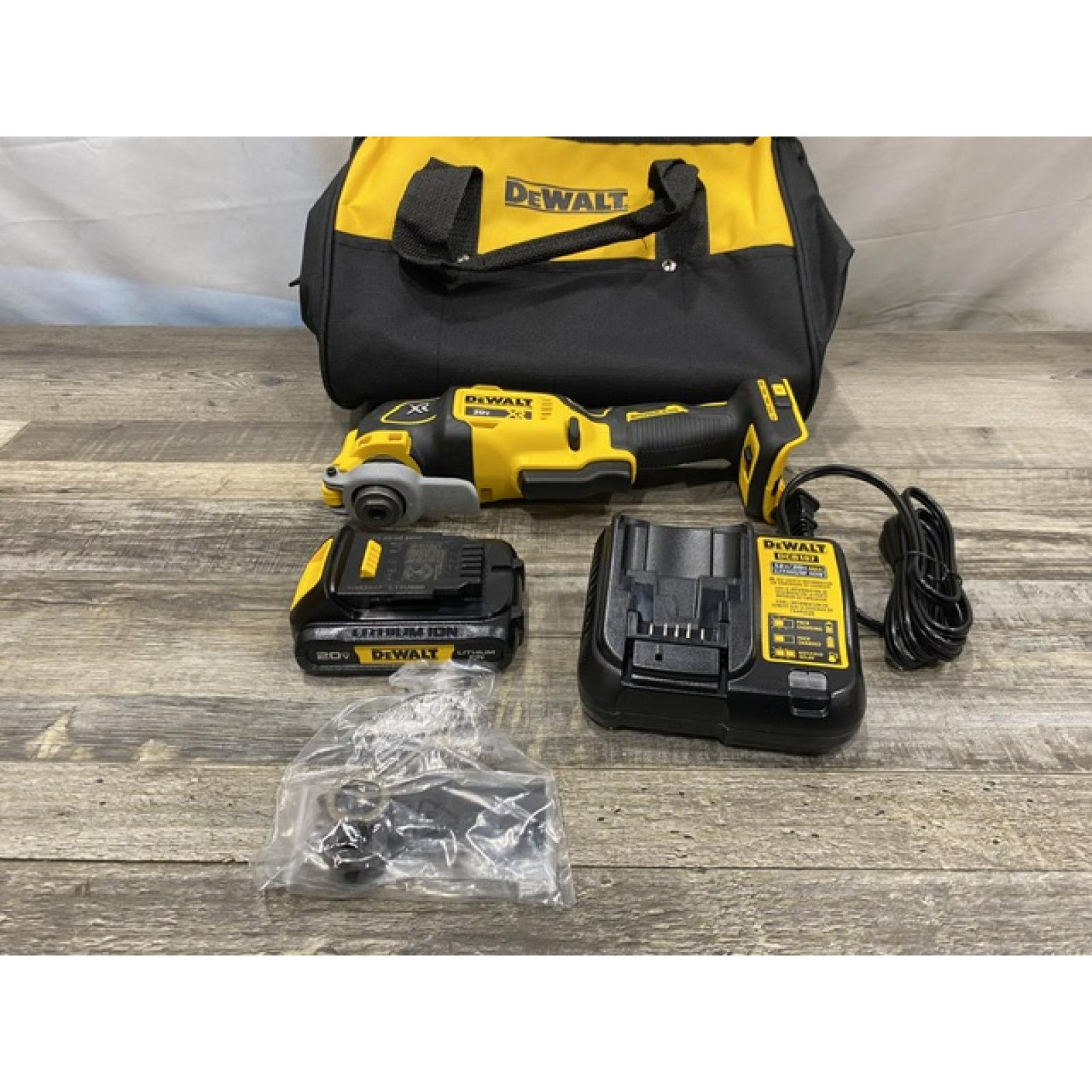 AS-IS DEWALT 20V MAX XR Cordless Brushless 3-Speed Oscillating Multi Tool Kit