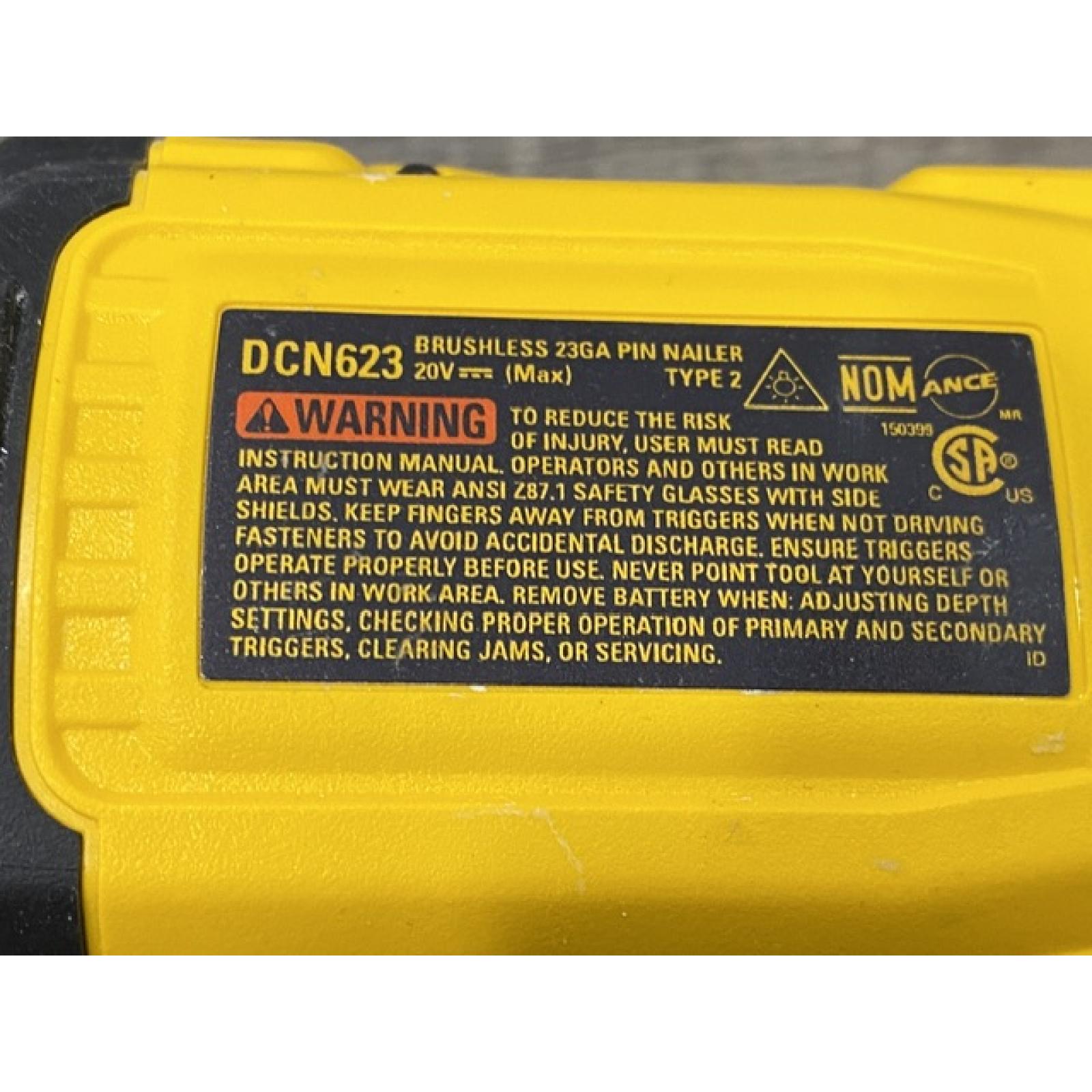 AS-IS DEWALT ATOMIC 20V MAX Lithium Ion Cordless 23 Gauge Pin Nailer Kit