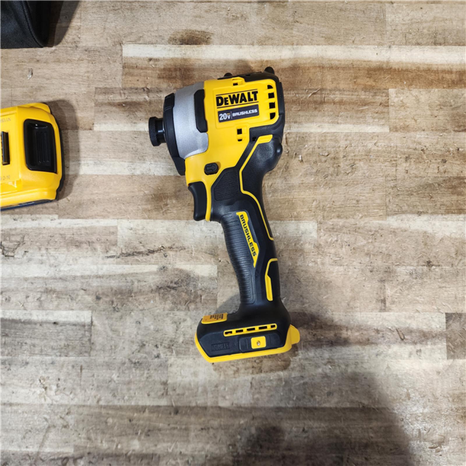 HOUSTON LOCATION - AS - IS DEWALT Atomic 20V Max Lithium-Ion Brushless Cordless Compact 1/4 in. Impact Driver Kit